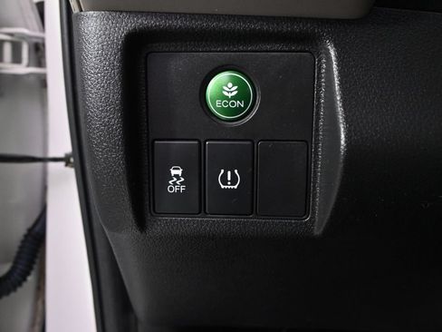 Used 2018 Honda HR-V EX-L image 21