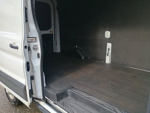 Used 2023 Ford Transit 250 Medium Roof AWD w/ Load Area Protection Package image 17