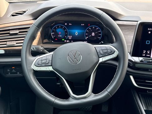 Certified 2026 Volkswagen Atlas SEL AWD/4WD image 15