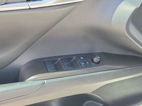 Used 2022 Toyota Camry LE FWD image 19