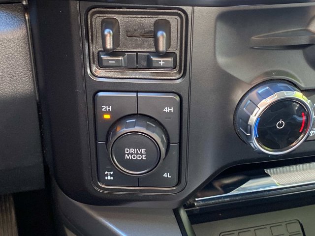 Used 2024 Ford F250 Lariat w/ Lariat Ultimate Package AWD/4WD image 28