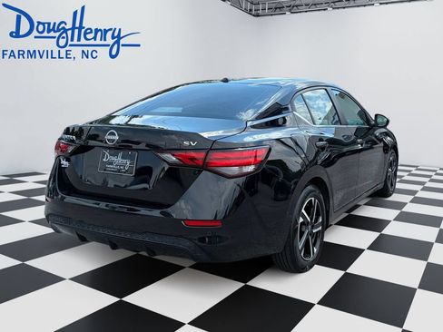 Used 2024 Nissan Sentra SV FWD image 5