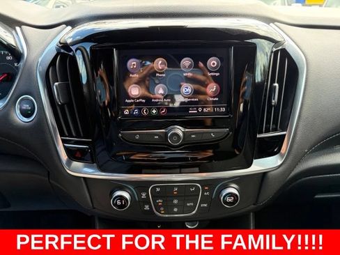 Used 2022 Chevrolet Traverse LT FWD image 23
