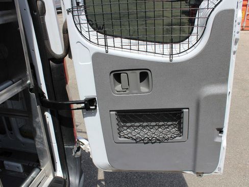 Used 2013 Mercedes-Benz Sprinter 2500 image 17