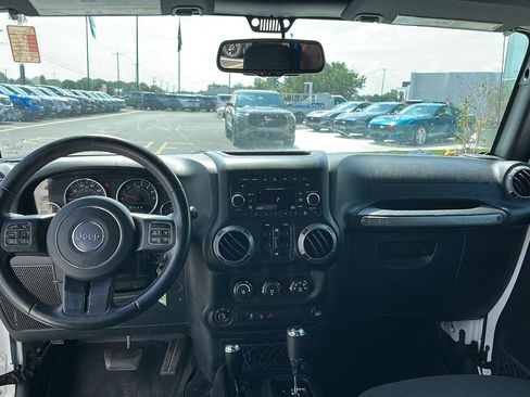 Used 2017 Jeep Wrangler Unlimited Sport w/ Quick Order Package 24S AWD/4WD image 13
