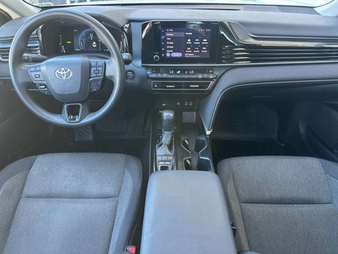 Used 2025 Toyota Camry LE w/ Convenience Package FWD image 13
