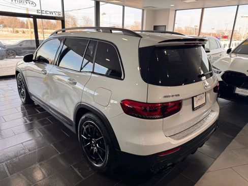 Used 2021 Mercedes-Benz GLB 35 AMG 4MATIC image 3