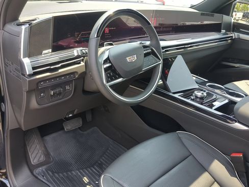 Used 2026 Cadillac Escalade Sport w/ Touring Package AWD/4WD image 10