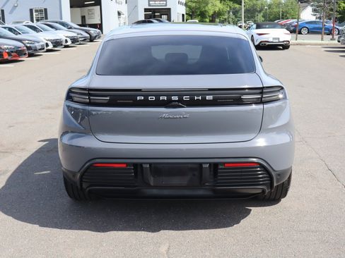 Used 2025 Porsche Macan 4 Electric w/ Premium Package AWD/4WD image 6