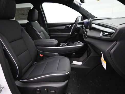 New 2026 Buick Enclave Preferred image 11