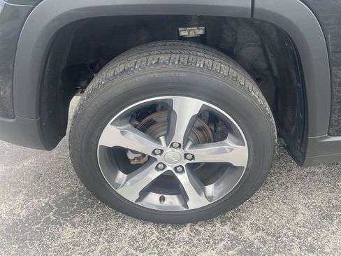 Used 2024 Jeep Grand Cherokee Limited AWD/4WD image 42