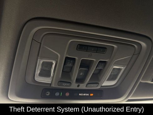 Used 2022 GMC Sierra 1500 Denali w/ Denali Reserve Package AWD/4WD image 28