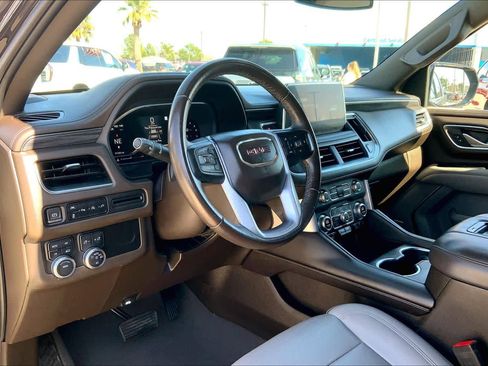 Used 2022 GMC Yukon XL SLT image 33