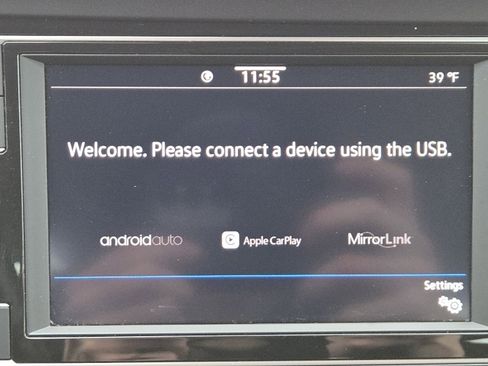 Used 2024 Volkswagen Jetta S image 4