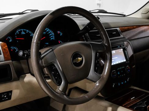 Used 2013 Chevrolet Tahoe LTZ RWD image 22