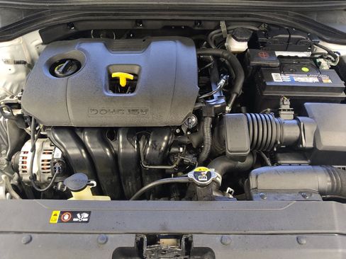 Used 2020 Hyundai Elantra SEL w/ Convenience Package (C2) FWD image 30