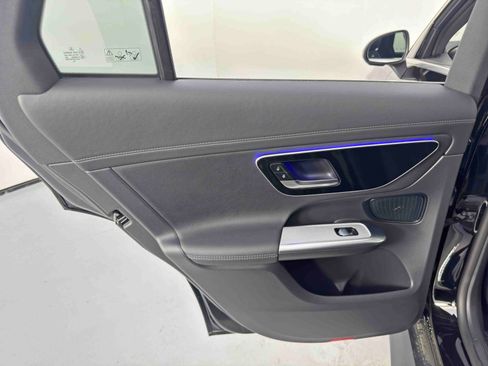 Used 2024 Mercedes-Benz GLC 300 image 49