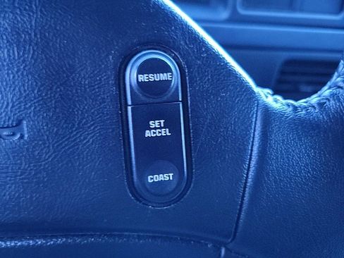 Used 1997 Ford F250 2WD Crew Cab Heavy Duty image 15