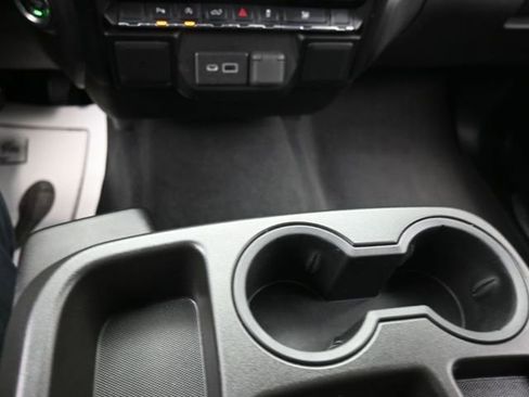 Used 2022 Chevrolet Silverado 1500 LT w/ Safety Package image 11
