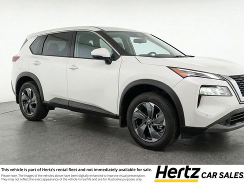 Used 2025 Nissan Rogue SV AWD/4WD image 1