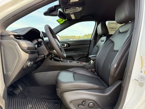 New 2026 Jeep Compass Latitude w/ Quick Order Package 29K image 18