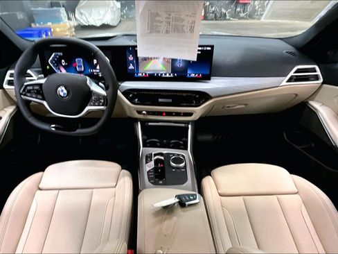 Used 2026 BMW 330i Sedan w/ Premium Package RWD image 18