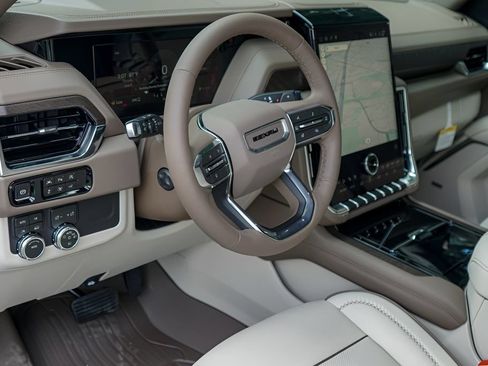New 2026 GMC Yukon Denali w/ Sun & Power Step Package AWD/4WD image 9