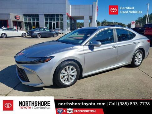 Certified 2025 Toyota Camry LE image 1