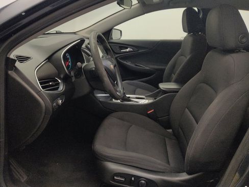 Used 2021 Chevrolet Malibu LT FWD image 17