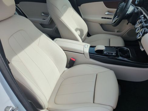 Certified 2021 Mercedes-Benz A 220 image 37