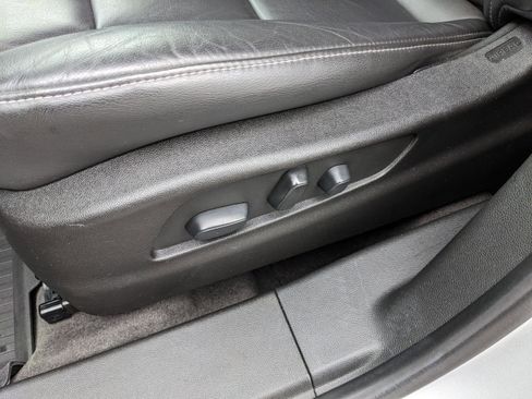 Used 2022 Cadillac XT4 Premium Luxury w/ Safety Alert Package image 26