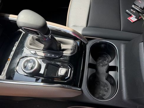 New 2026 GMC Canyon Denali AWD/4WD image 15