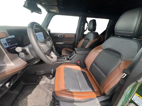 Used 2023 Ford Bronco Outer Banks AWD/4WD image 10