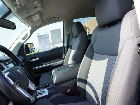 Used 2017 Toyota Tundra SR5 w/ SR5 Upgrade Package image 21