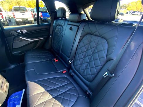 Used 2024 BMW X5 xDrive40i w/ Premium Package image 39