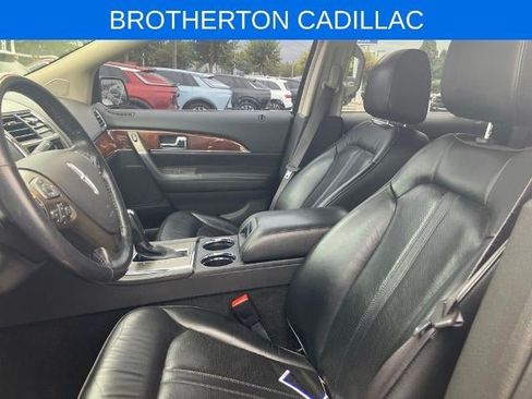 Used 2013 Lincoln MKX AWD image 18