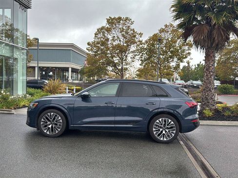 Used 2024 Audi Q8 e-tron Prestige w/ Prestige Package AWD/4WD image 9