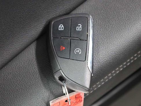 Used 2023 Chevrolet Colorado LT w/ LT Convenience Package III image 39