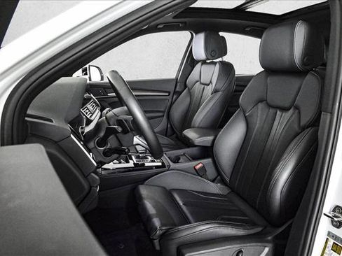 Certified 2024 Audi Q5 2.0T Premium Plus w/ Premium Plus Package image 17