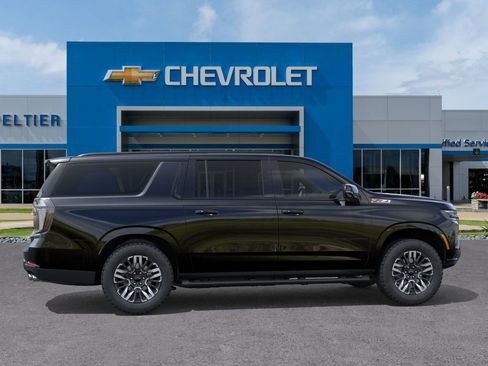 New 2026 Chevrolet Suburban Z71 w/ Comfort Package AWD/4WD image 5