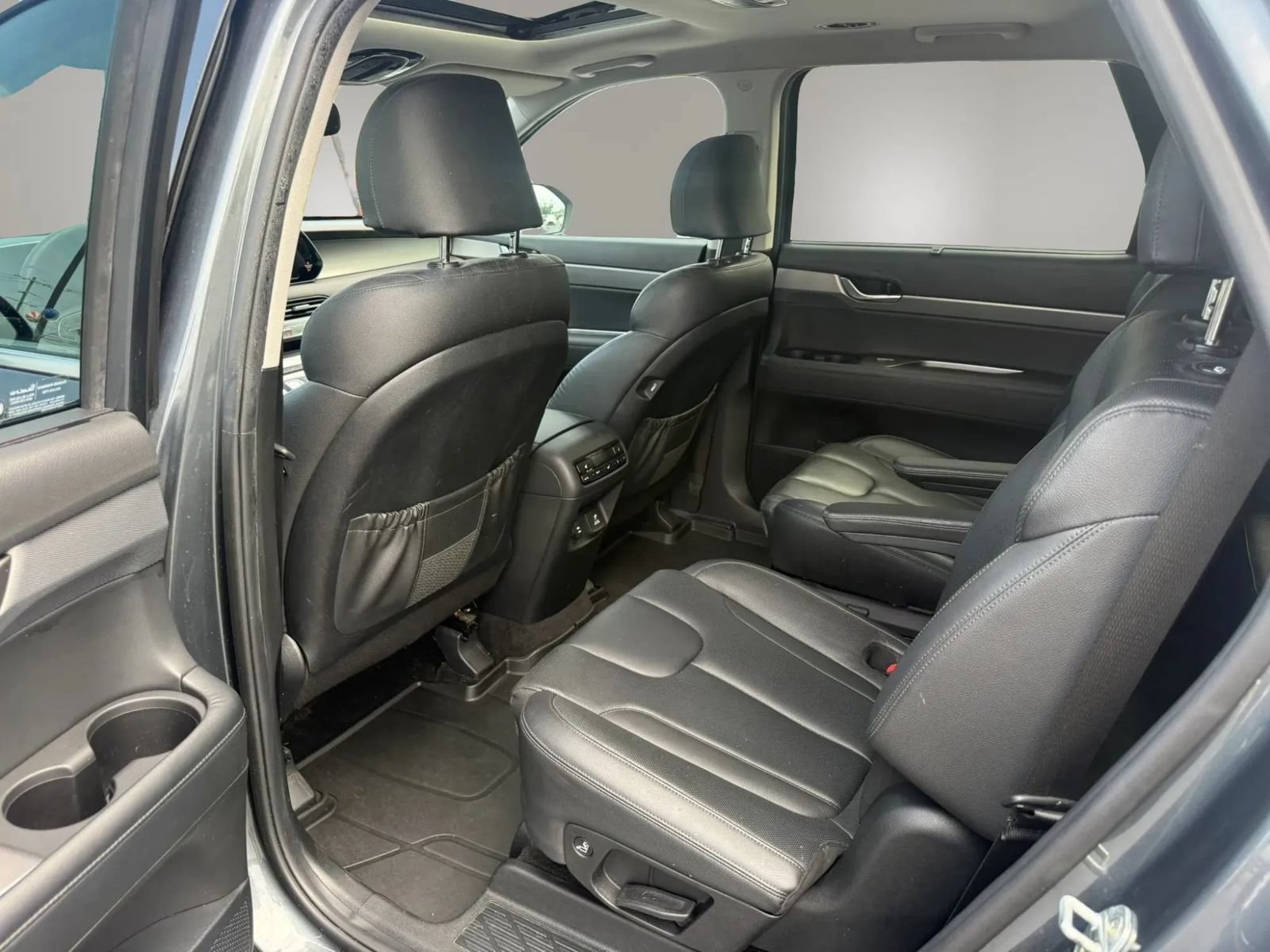 Used 2021 Hyundai Palisade SEL w/ Premium Package FWD image 29