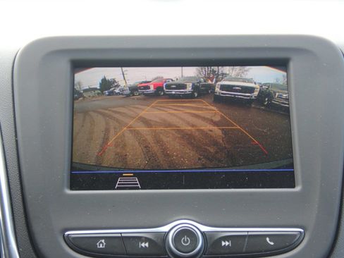 Used 2020 Chevrolet Equinox LT image 29