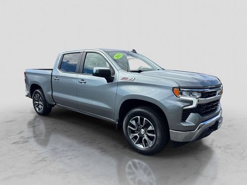 Used 2023 Chevrolet Silverado 1500 LT AWD/4WD image 7