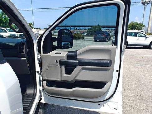 Used 2017 Ford F250 XL w/ Power Equipment Group RWD image 12