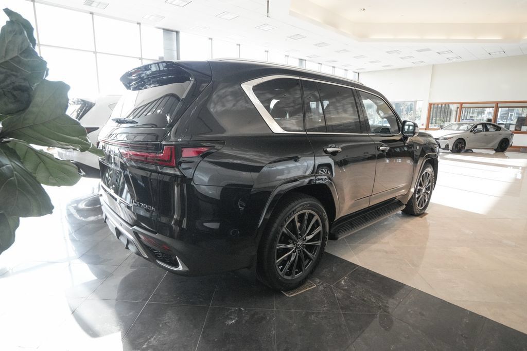 New 2026 Lexus LX 700h F Sport AWD/4WD image 4