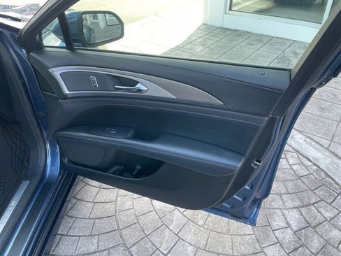 Used 2018 Lincoln MKZ Premiere image 37