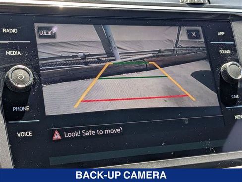 Used 2023 Volkswagen Tiguan SE R-Line FWD image 17