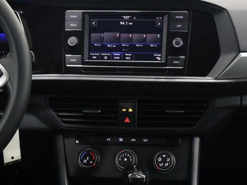 Certified 2023 Volkswagen Jetta S image 19