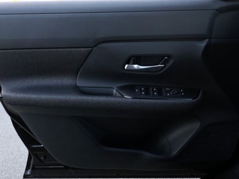 New 2026 Nissan Kicks SV image 23