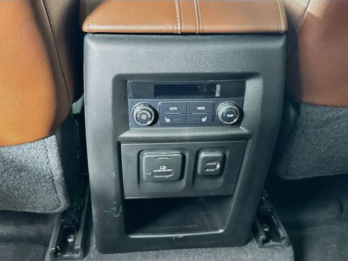 Used 2019 Chevrolet Traverse High Country AWD/4WD image 28